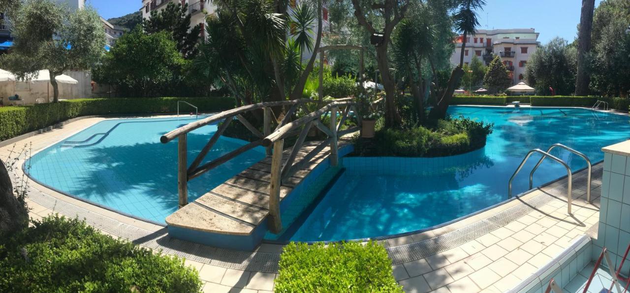 Short-Lets D33, Part Of The House Is Available For Short-Term Rentals In Sorrento Center Exterior foto