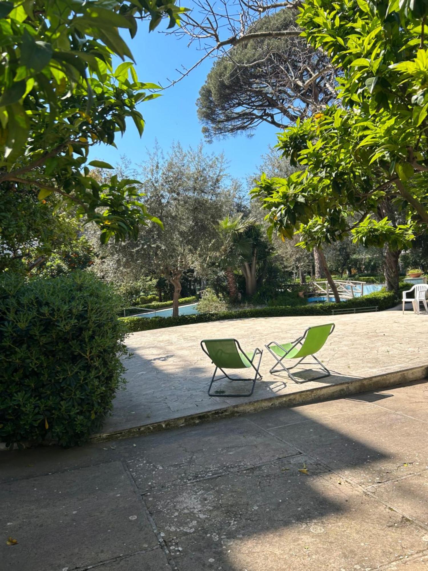 Short-Lets D33, Part Of The House Is Available For Short-Term Rentals In Sorrento Center Exterior foto